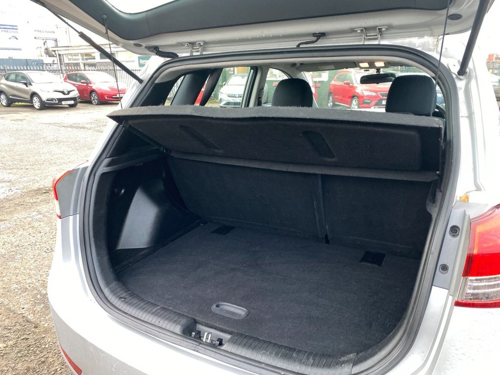 Used Hyundai Ix20 2015 for sale - 76710953: Photo 15