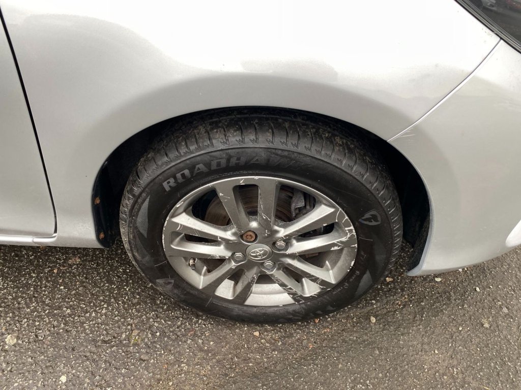 Used Toyota Yaris 2015 for sale - 76570452: Photo 19