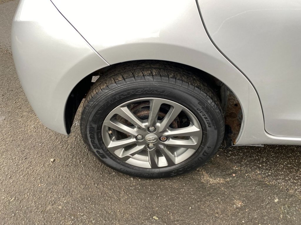 Used Toyota Yaris 2015 for sale - 76570452: Photo 21