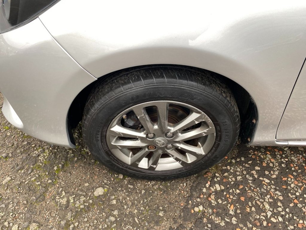 Used Toyota Yaris 2015 for sale - 76570452: Photo 26