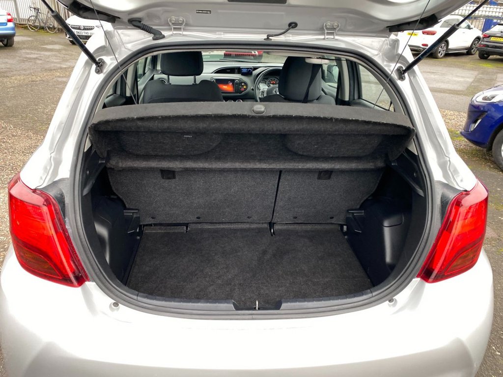 Used Toyota Yaris 2015 for sale - 76570452: Photo 30