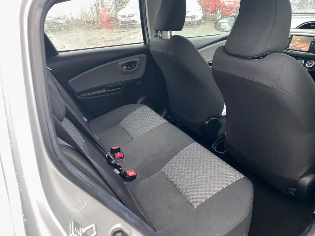 Used Toyota Yaris 2015 for sale - 76570452: Photo 6