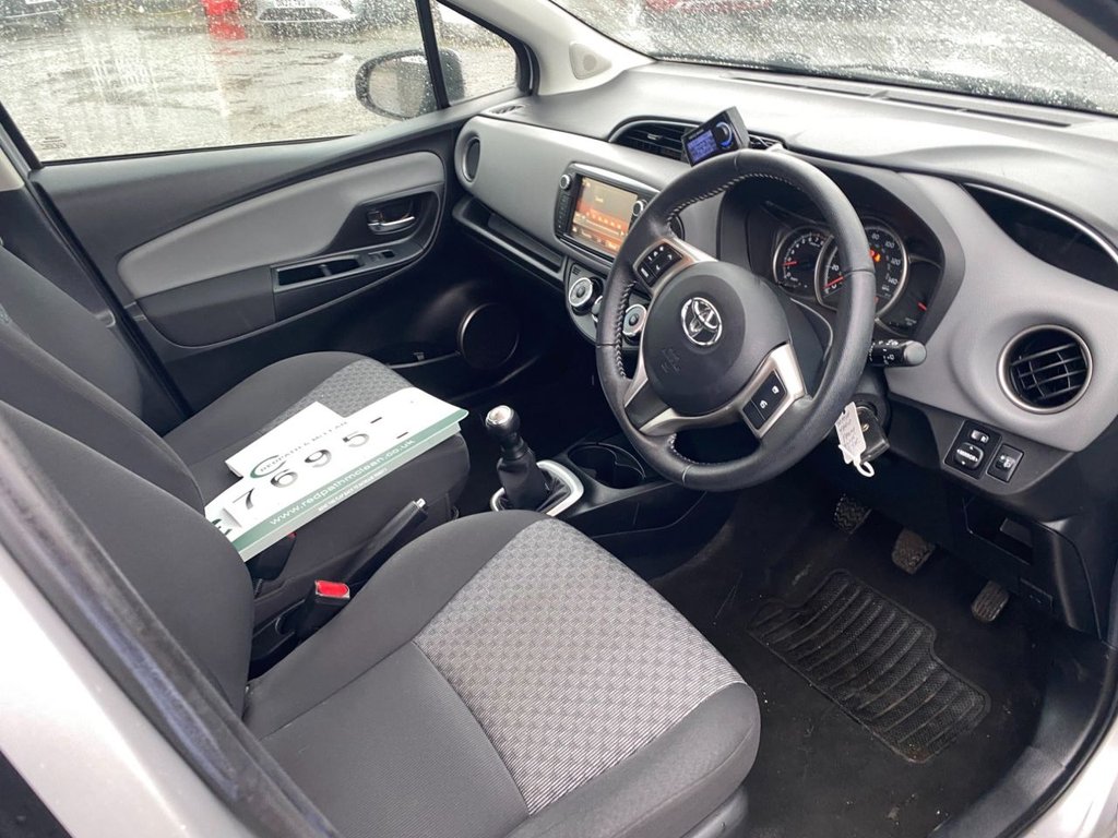 Used Toyota Yaris 2015 for sale - 76570452: Photo 7