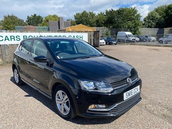 Used Volkswagen Polo 2016 for sale - 79385184: Photo