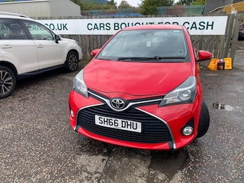 Used Toyota Yaris 2016 for sale - 79438258: Photo