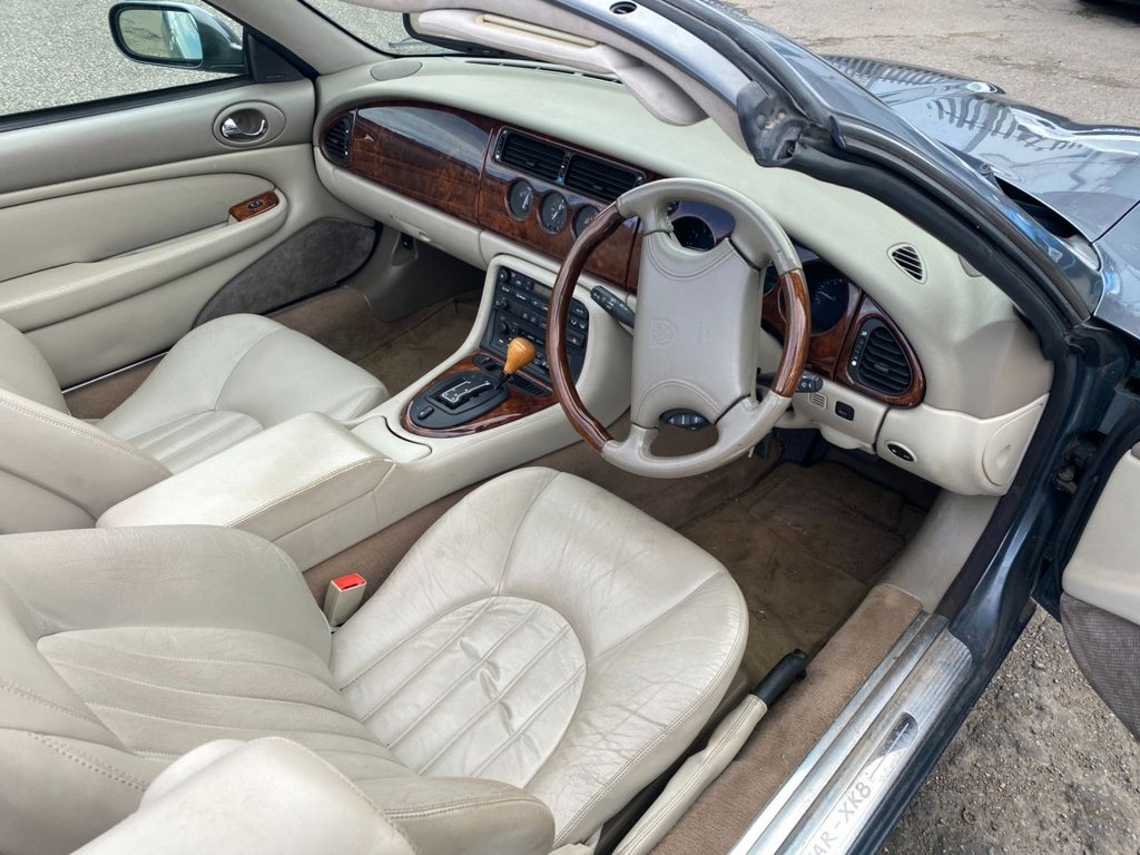 Used Jaguar XK8 1997 for sale - 76406147: Photo 14