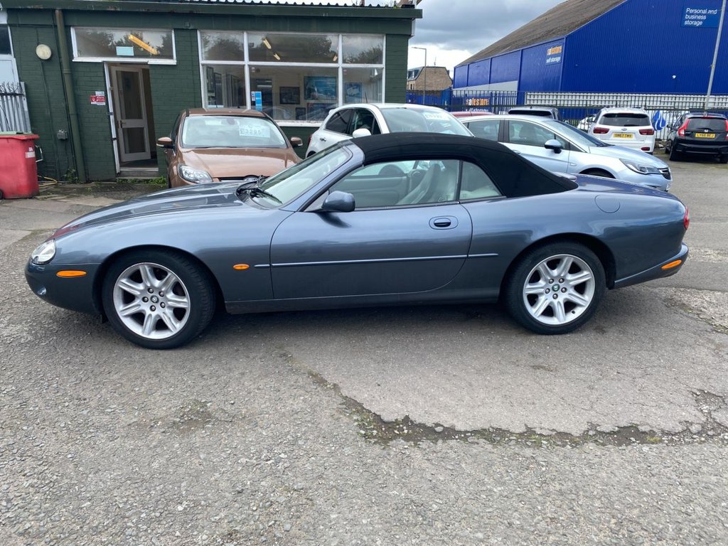 Used Jaguar XK8 1997 for sale - 76406147: Photo 4
