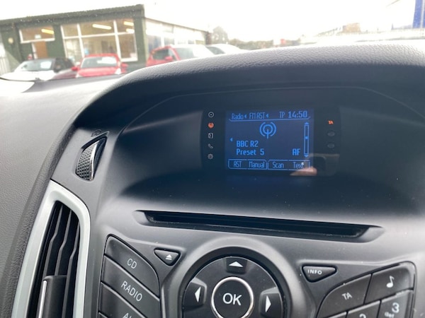 Used Ford Focus 2011 for sale - 76178436: Photo 16