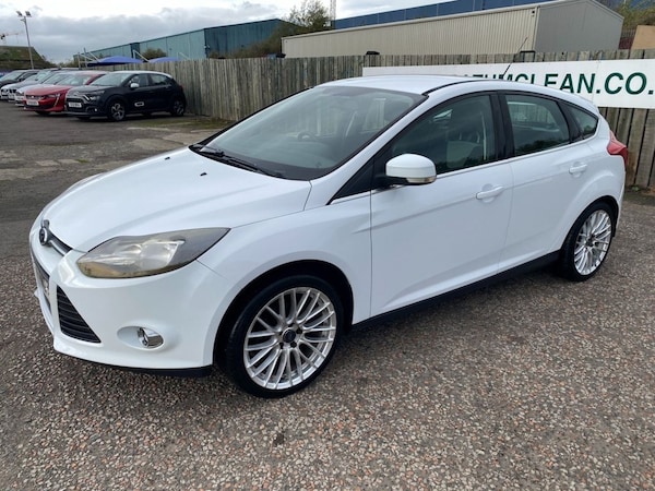 Used Ford Focus 2011 for sale - 76178436: Photo 3