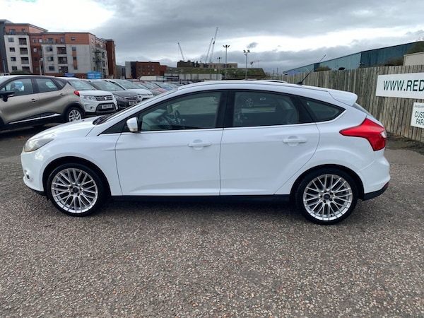 Used Ford Focus 2011 for sale - 76178436: Photo 4