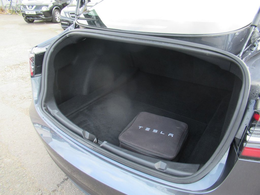 Used Tesla Model 3 2019 for sale - 77879323: Photo 16