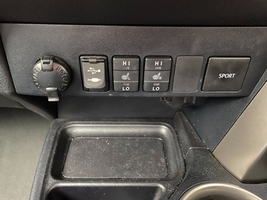 Used Toyota RAV4 2015 for sale - 77507840: Photo 19