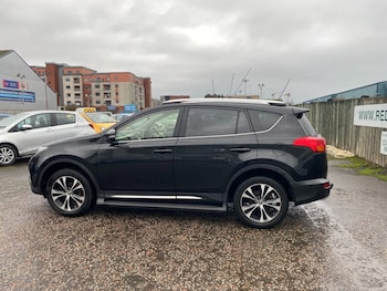 Used Toyota RAV4 2015 for sale - 77507840: Photo