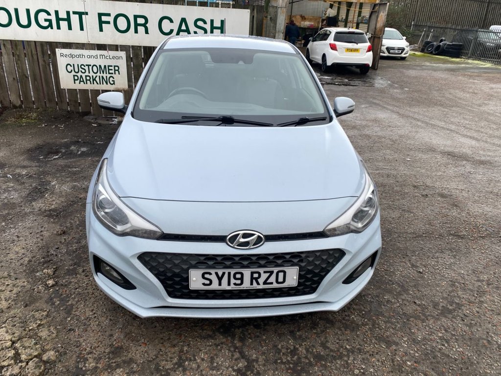 Used Hyundai i20 2019 for sale - 77227484: Photo 2