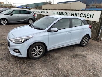 Used Hyundai i20 2019 for sale - 77227484: Photo