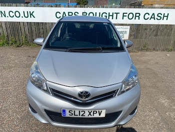 Used Toyota Yaris 2012 for sale - 75456539: Photo