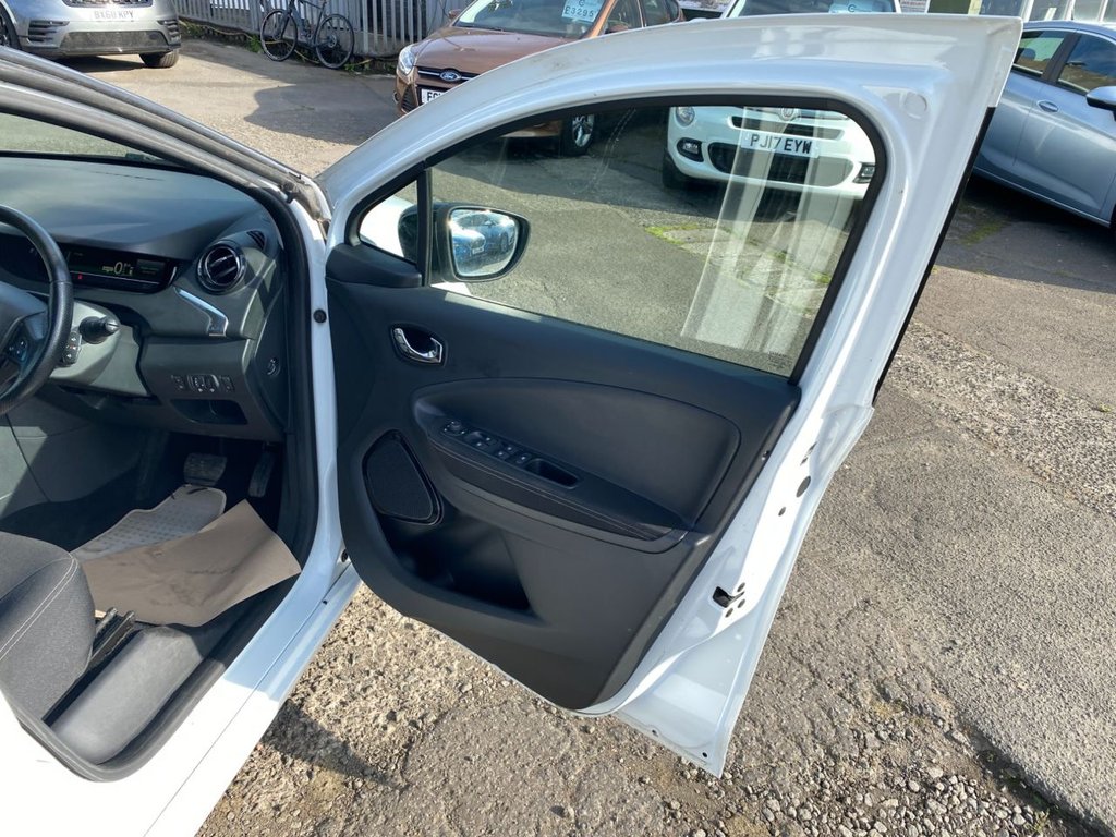Used Renault Zoe 2017 for sale - 77708912: Photo 33