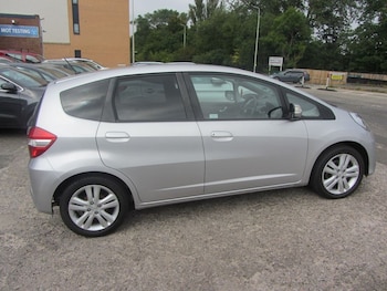 Used Honda Jazz 2015 for sale - 75585449: Photo