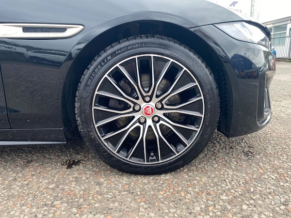 Used Jaguar XE 2019 for sale - 75047193: Photo 10