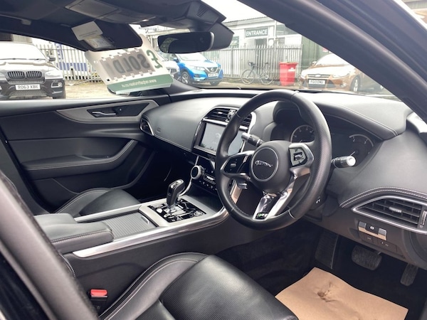 Used Jaguar XE 2019 for sale - 75047193: Photo 18