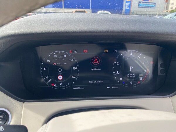 Used Land Rover Range Rover Velar 2018 for sale - 75194565: Photo 13