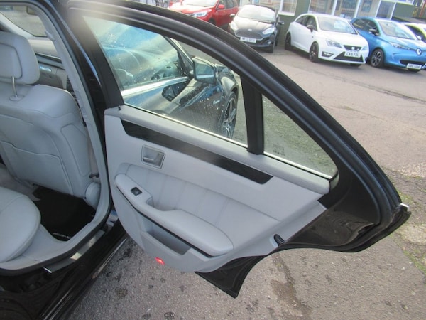 Used Mercedes-Benz E-Class 2012 for sale - 73854162: Photo 32