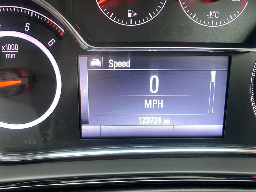 Used Vauxhall Insignia 2015 for sale - 76163304: Photo 39