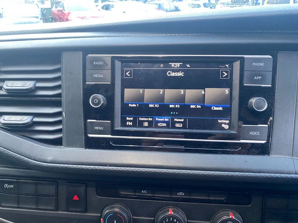 Used Volkswagen Transporter 2020 for sale - 76470327: Photo 10