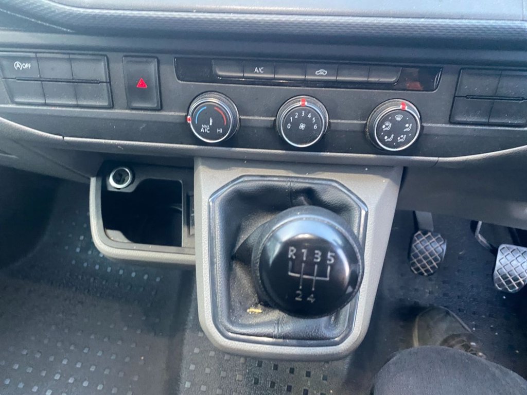 Used Volkswagen Transporter 2020 for sale - 76470327: Photo 9