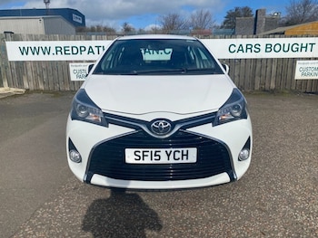Used Toyota Yaris 2015 for sale - 77920232: Photo