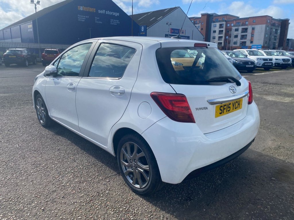 Used Toyota Yaris 2015 for sale - 77920232: Photo 5