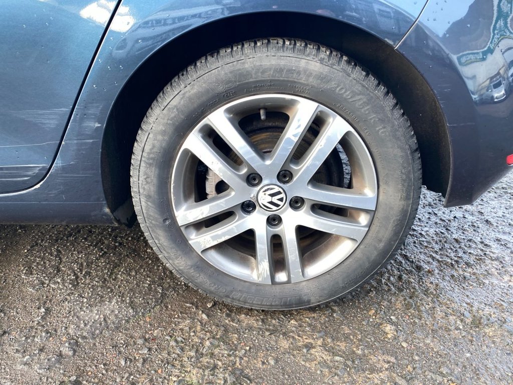 Used Volkswagen Golf 2009 for sale - 77621366: Photo 11