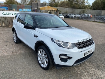 Used Land Rover Discovery Sport 2017 for sale - 76665739: Photo