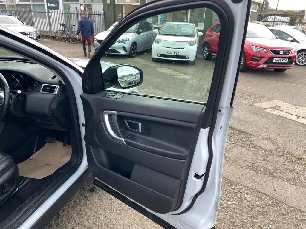 Used Land Rover Discovery Sport 2017 for sale - 76665739: Photo 34