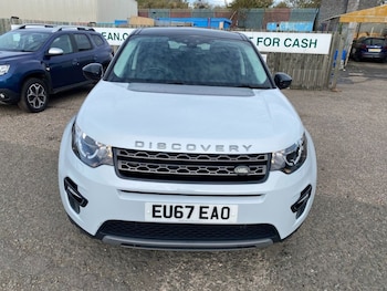 Used Land Rover Discovery Sport 2017 for sale - 76665739: Photo
