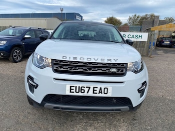 Used Land Rover Discovery Sport 2017 for sale - 76665739: Photo