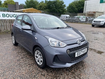 Used Hyundai i10 2017 for sale - 79022917: Photo