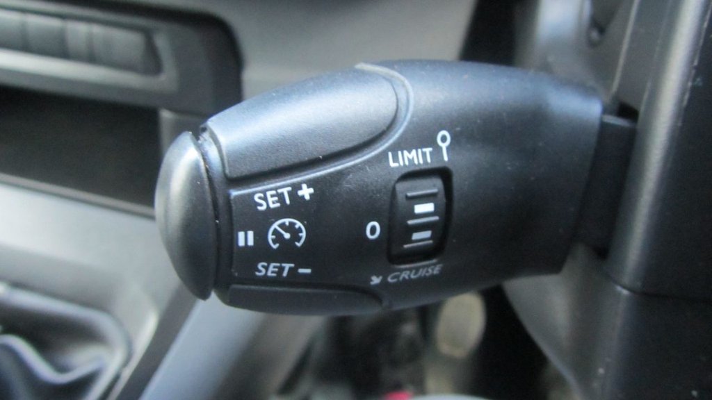 Used Peugeot Expert 2021 for sale - 76559306: Photo 24