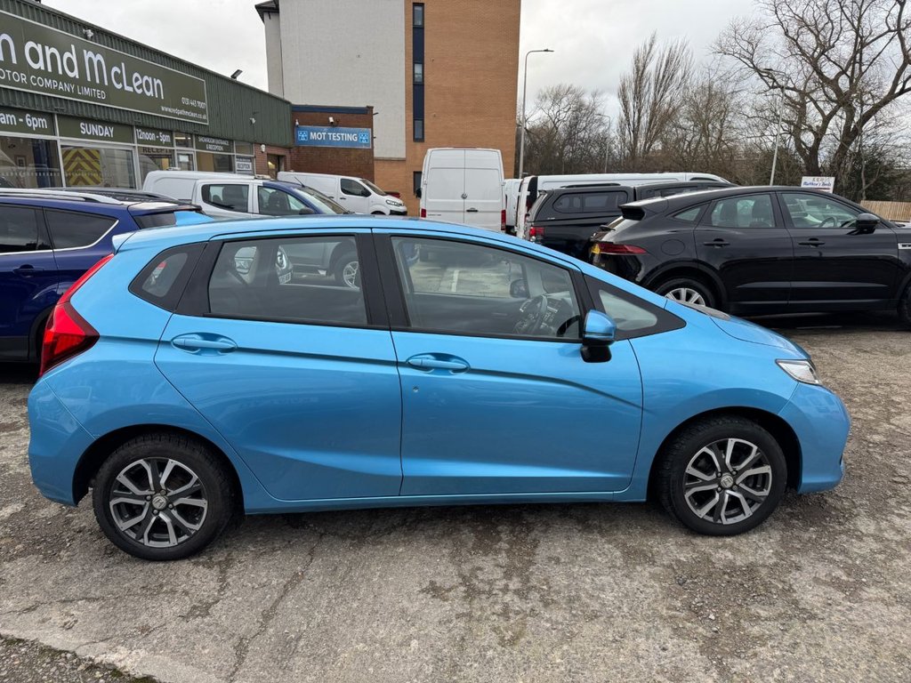 Used Honda Jazz 2018 for sale - 77655560: Photo 8