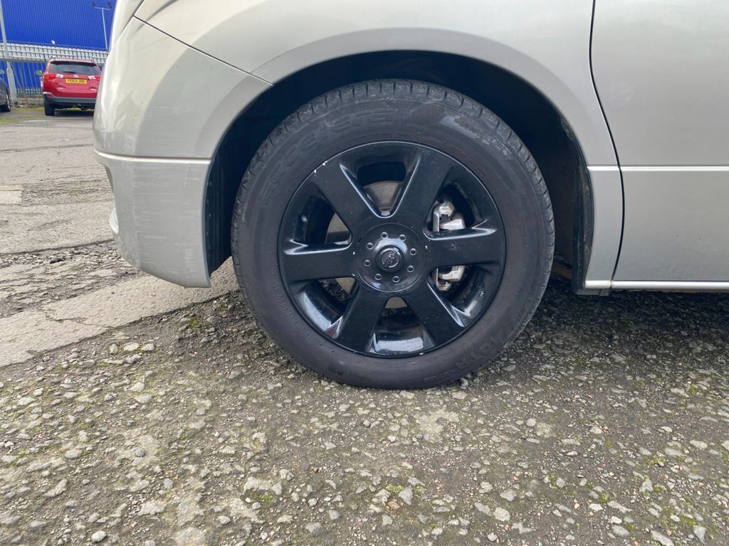 Used Nissan Elgrand 2013 for sale - 77680902: Photo 11