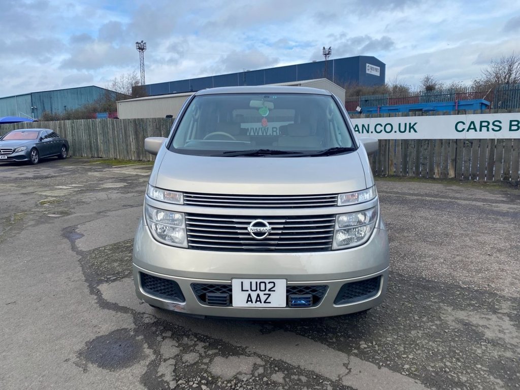Used Nissan Elgrand 2013 for sale - 77680902: Photo 2