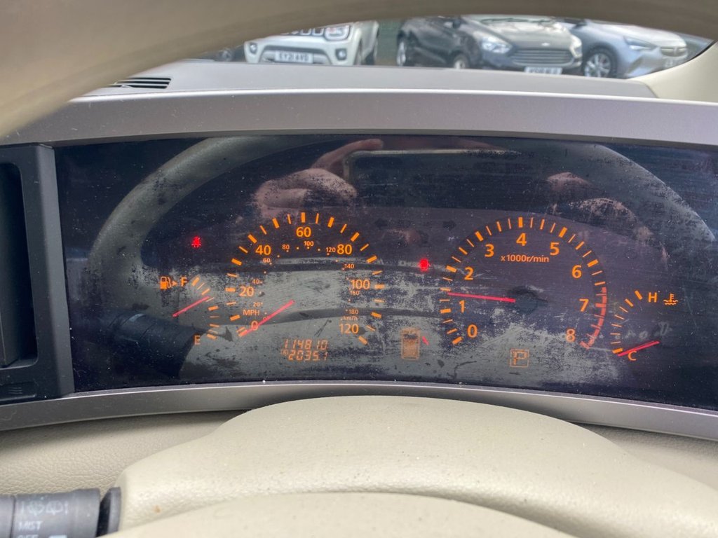 Used Nissan Elgrand 2013 for sale - 77680902: Photo 21