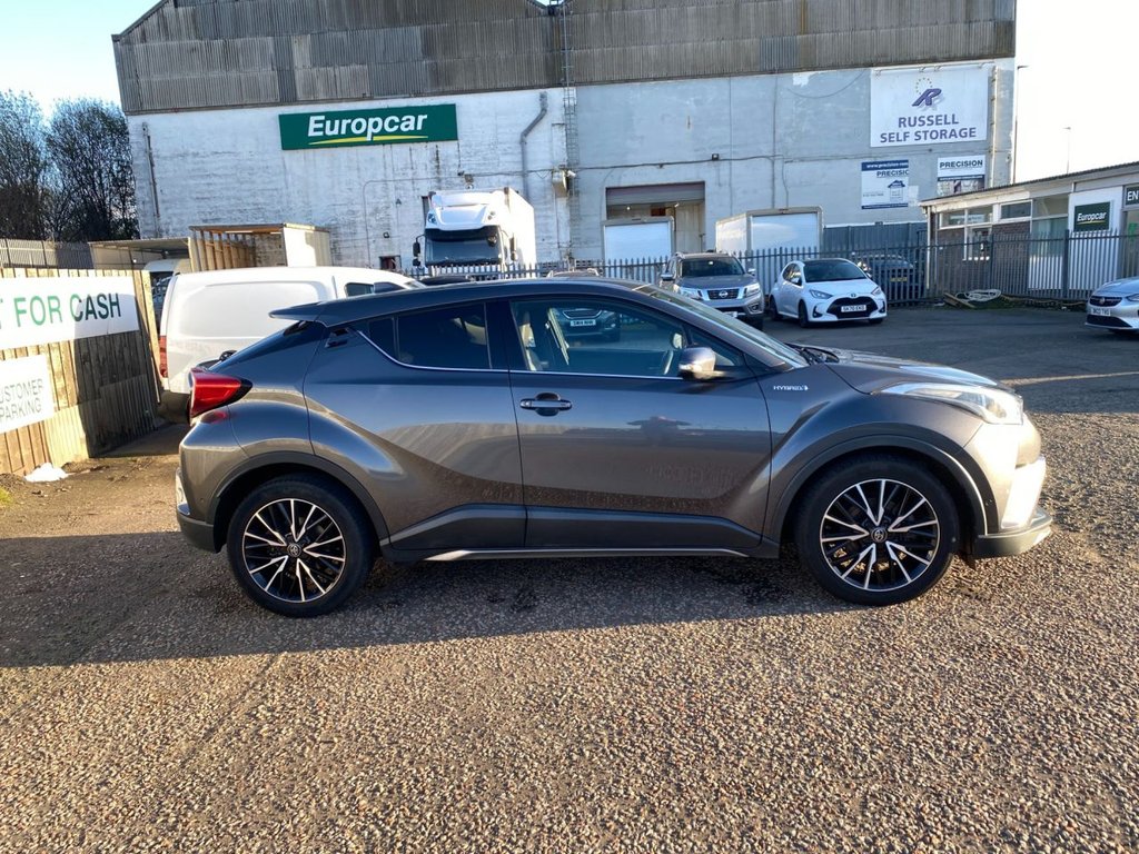 Used Toyota C-HR 2018 for sale - 76604951: Photo 8