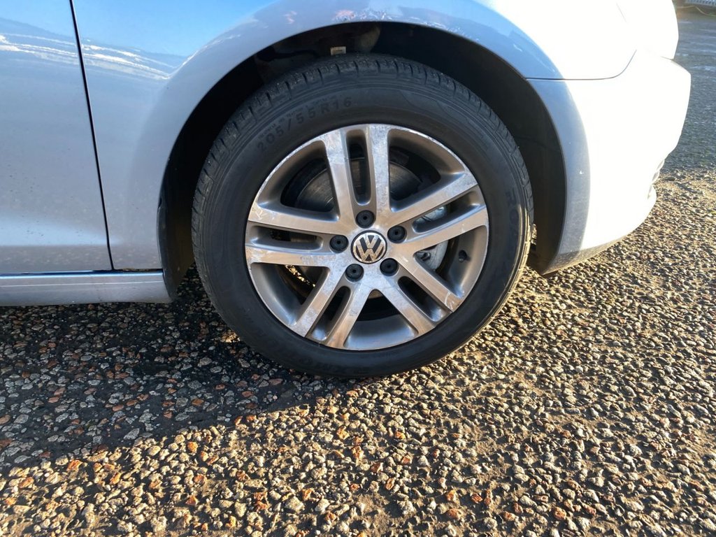 Used Volkswagen Golf 2010 for sale - 77014318: Photo 10