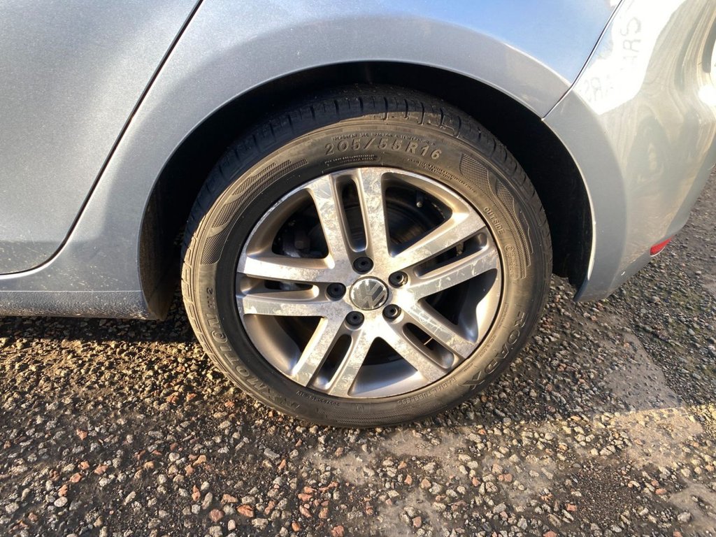 Used Volkswagen Golf 2010 for sale - 77014318: Photo 12