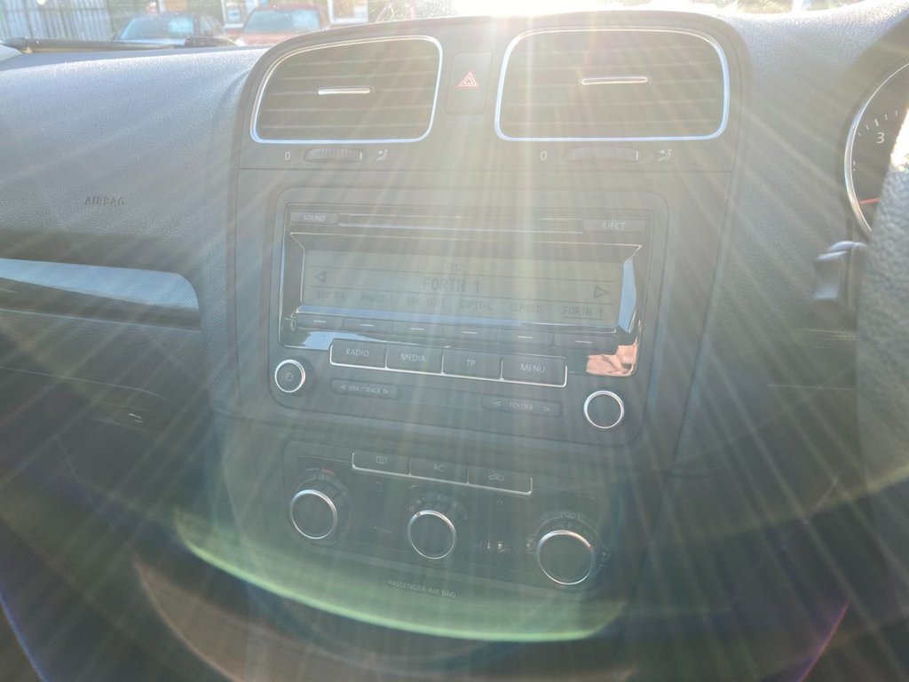 Used Volkswagen Golf 2010 for sale - 77014318: Photo 17