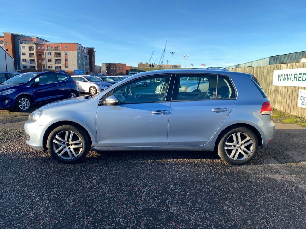 Used Volkswagen Golf 2010 for sale - 77014318: Photo 4