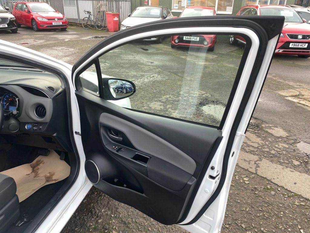 Used Toyota Yaris 2025 for sale - 76986383: Photo 31