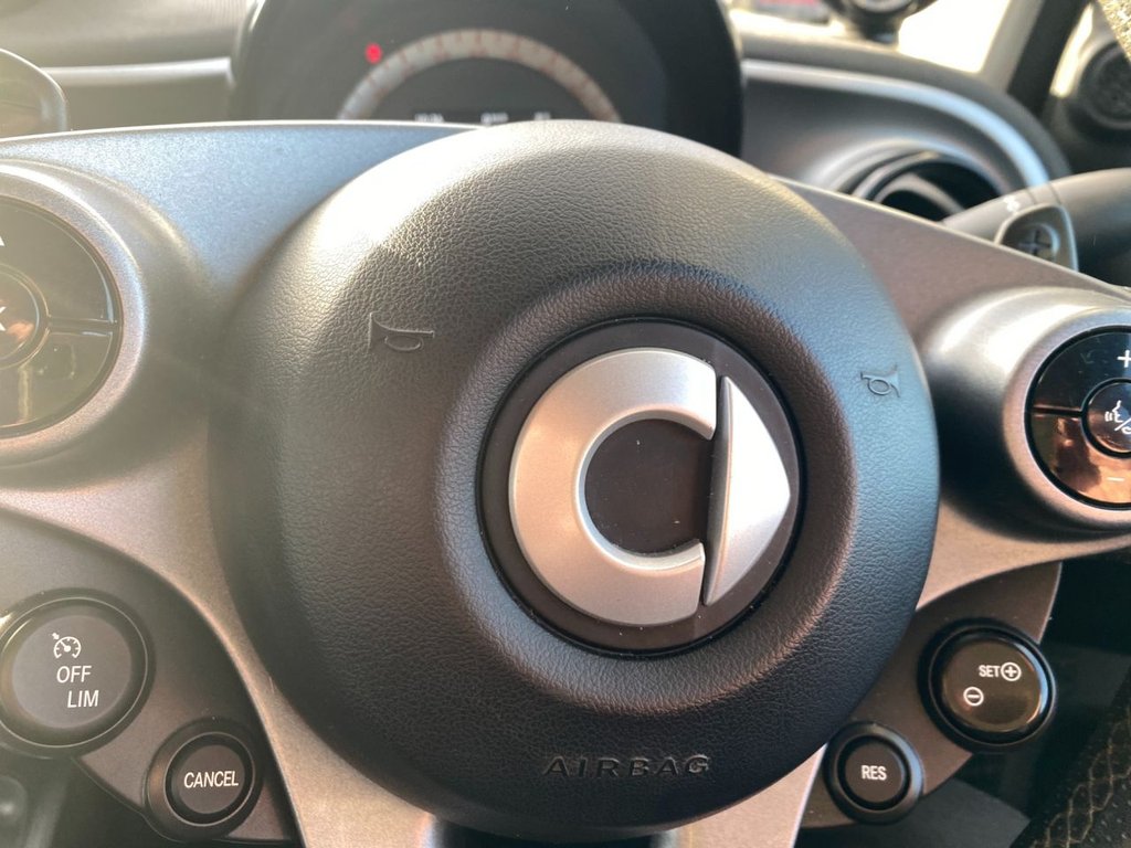 Used smart fortwo 2017 for sale - 77172069: Photo 17