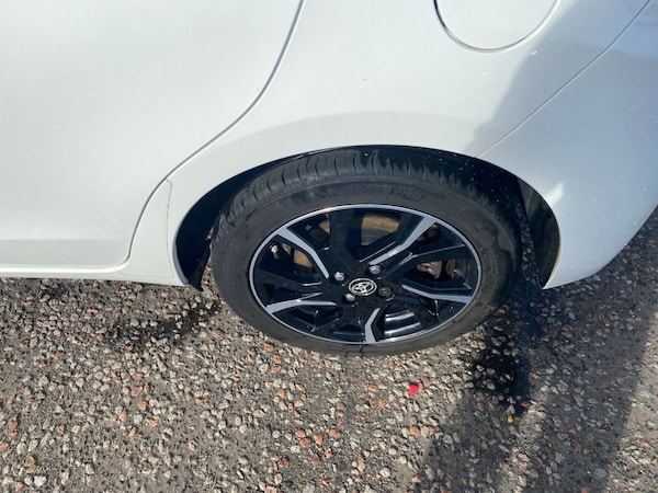 Used Toyota Yaris 2016 for sale - 76092880: Photo 12
